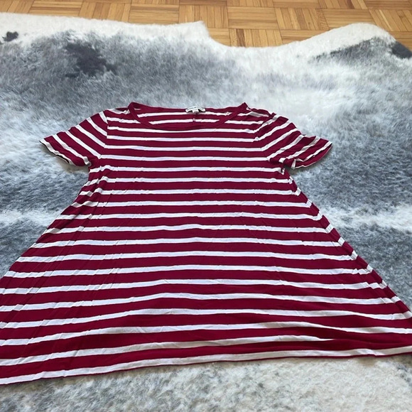 🔥4/$20 Zenana Outfitters Shirt - Picture 5 of 9